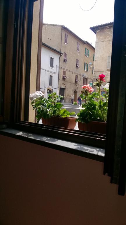 Appartamento Per Vacanza La Fontanella オルヴィエート エクステリア 写真